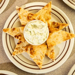 Pita With Tzatziki
